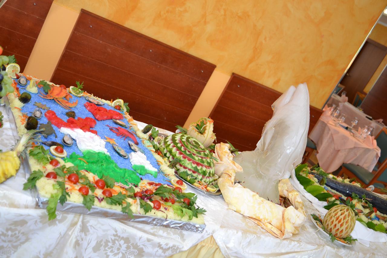 Hotel Atlas Alba Adriatica Zewnętrze zdjęcie