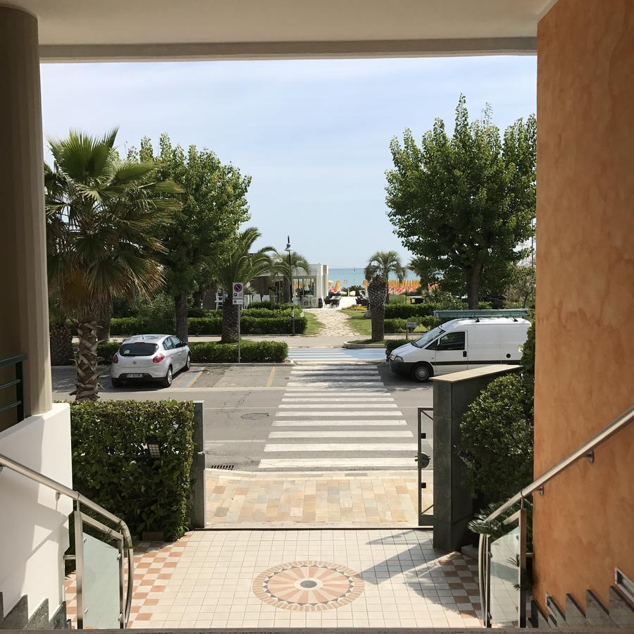 Hotel Atlas Alba Adriatica Zewnętrze zdjęcie