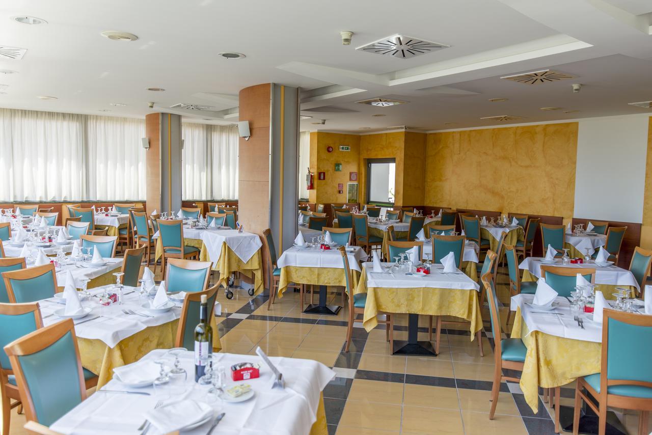 Hotel Atlas Alba Adriatica Zewnętrze zdjęcie