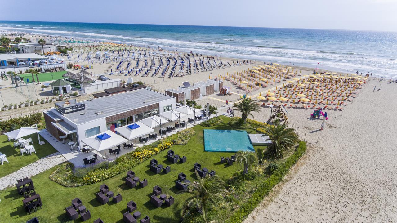 Hotel Atlas Alba Adriatica Zewnętrze zdjęcie